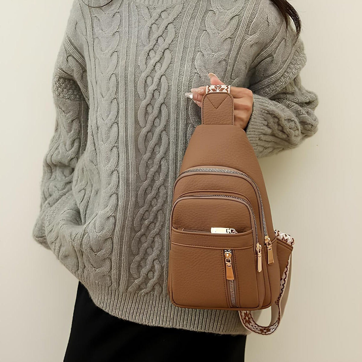 Viviette | Women's Anti Theft Crossbody Bag Angle