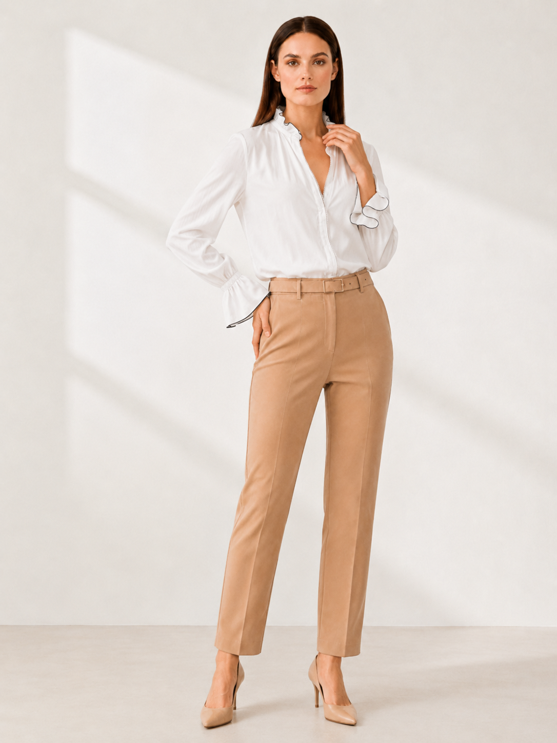 Blouse blanche pour femme à manches longues avec fermeture éclair devant