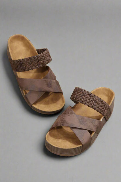 Castalynn | Women's Braided Orthopedic Shoes Close Up