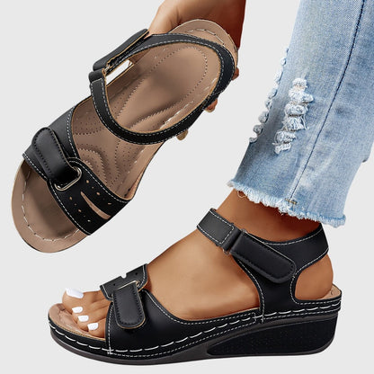 Celivra | Women's Orthopedic Velcro Strap Sandals Detail