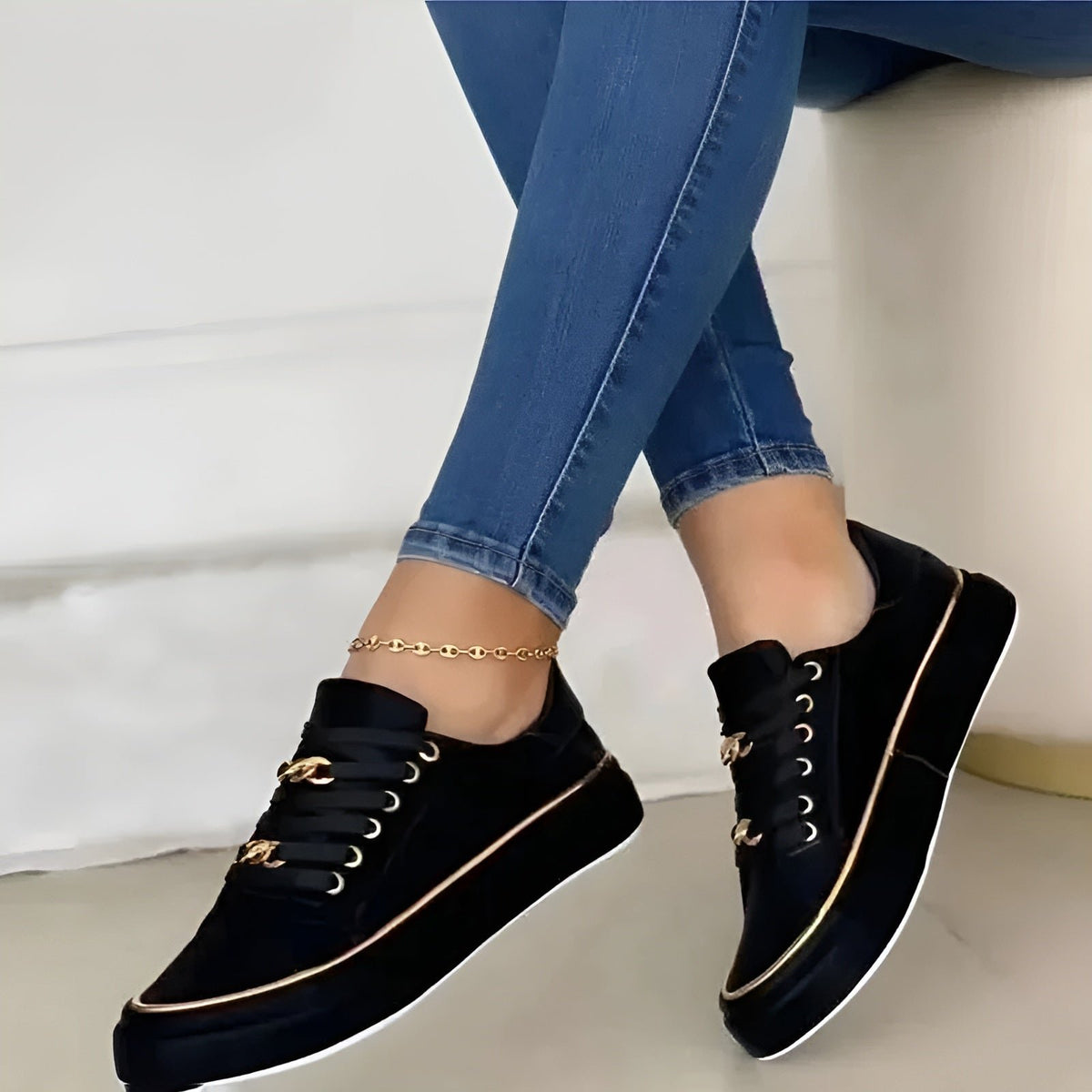Daisy | Women's Stylish Orthopedic Sneakers Close Up