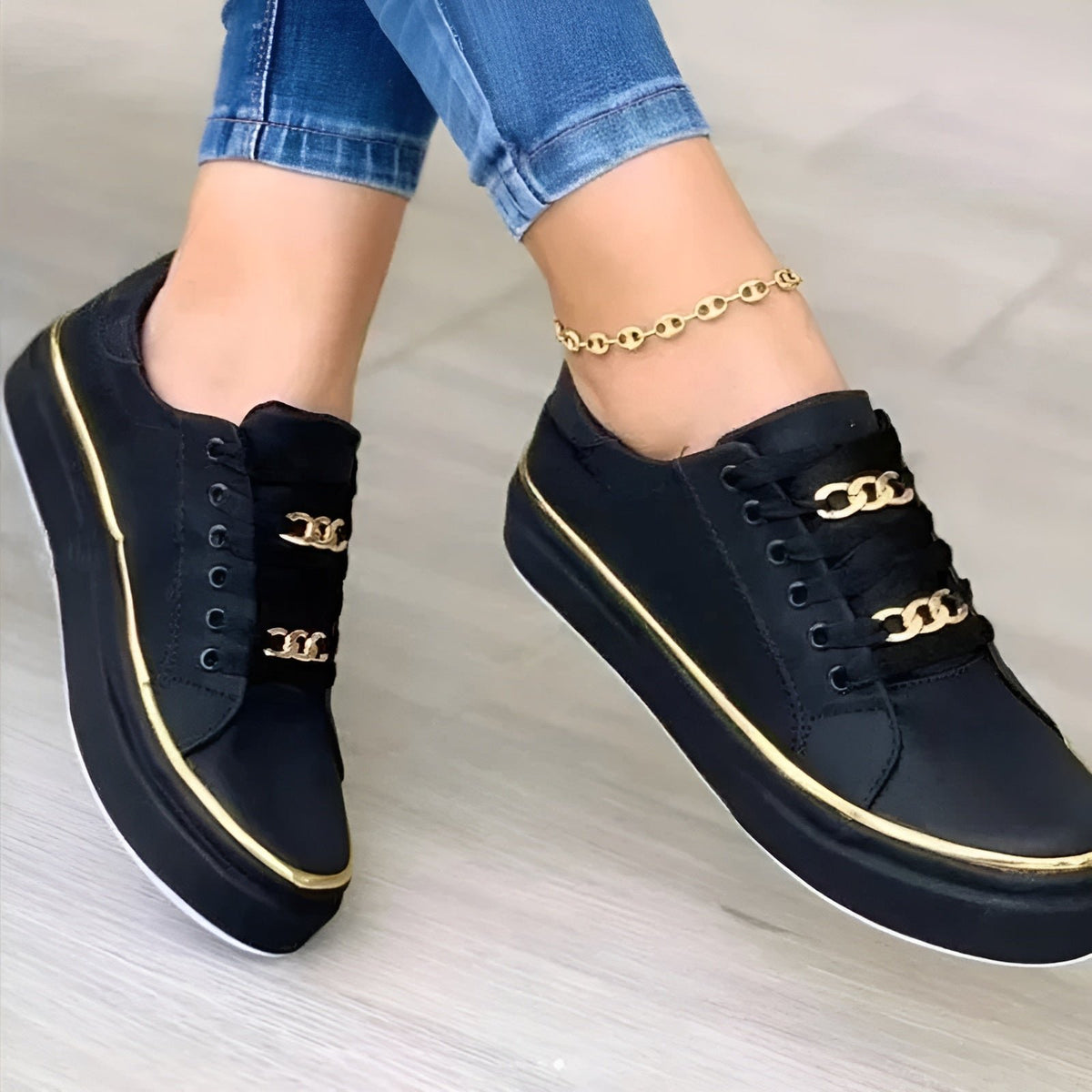 Daisy | Women's Stylish Orthopedic Sneakers Detail