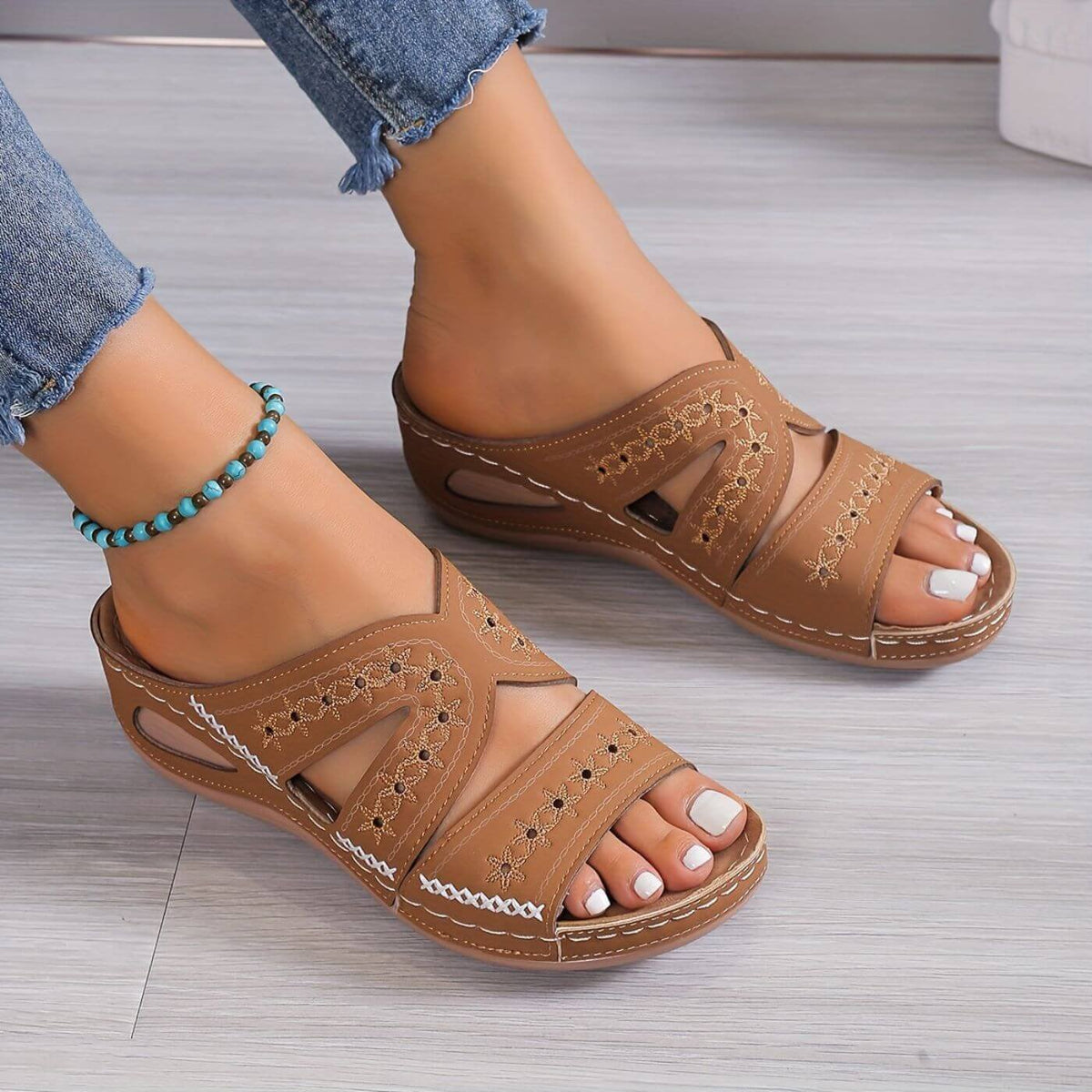 Greta | Women's Slip-Resistant Orthopedic Sandals Side