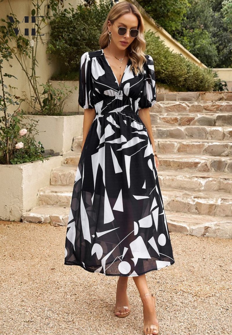 Gwen | Elegant Floral Maxi Dress View 16