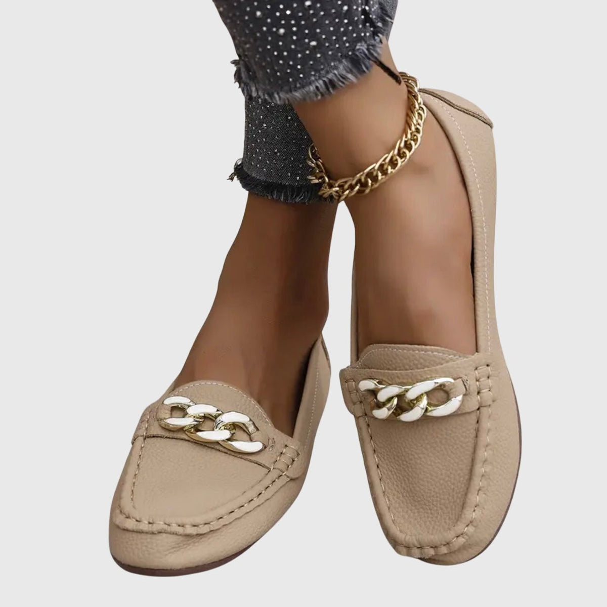 Lila | Women's Chain Orthopedic Loafers Close Up