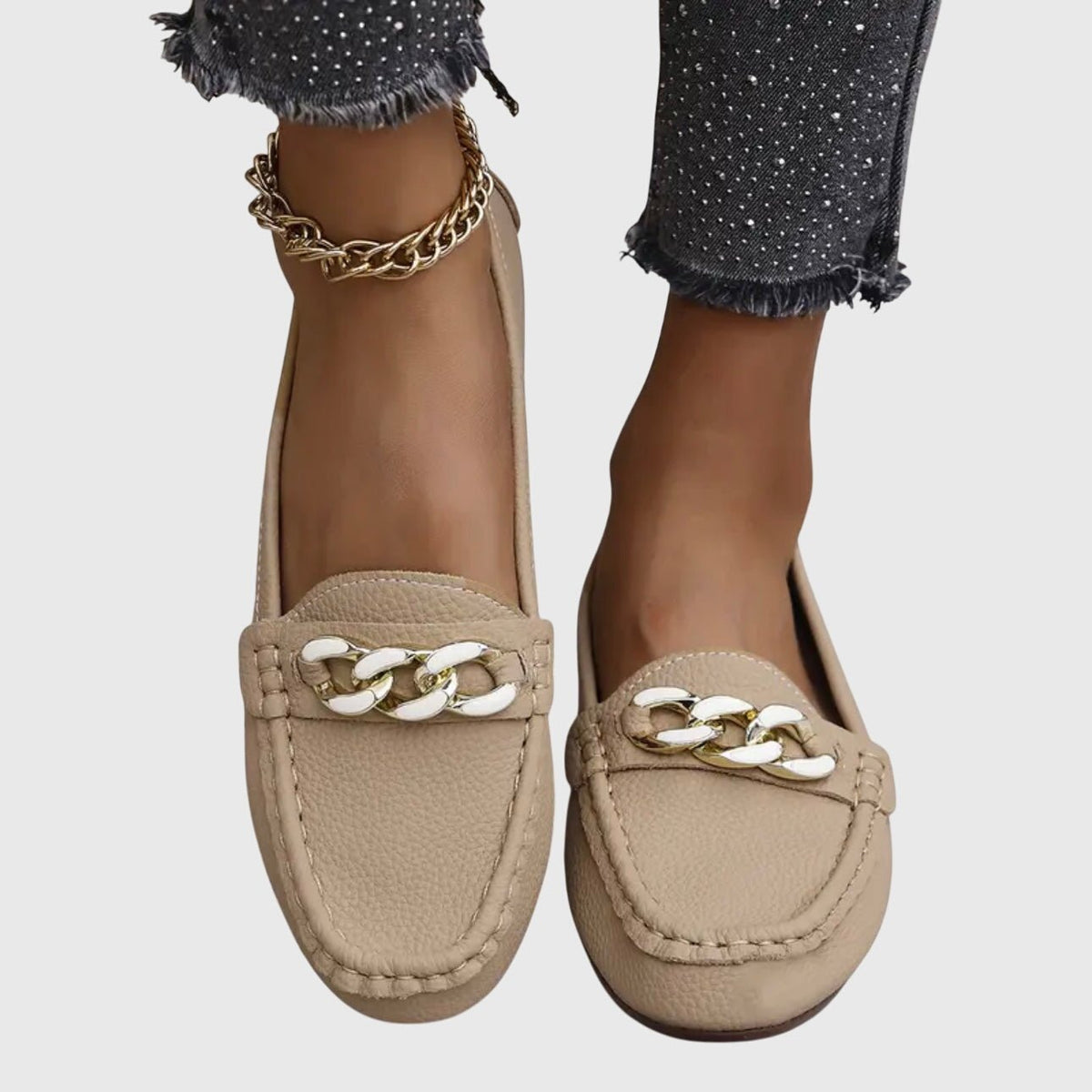 Lila | Women's Chain Orthopedic Loafers Detail