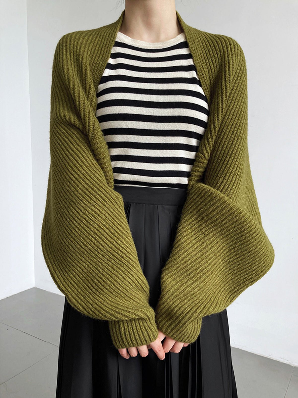Solid Open-Front Shrug Sweater Detail