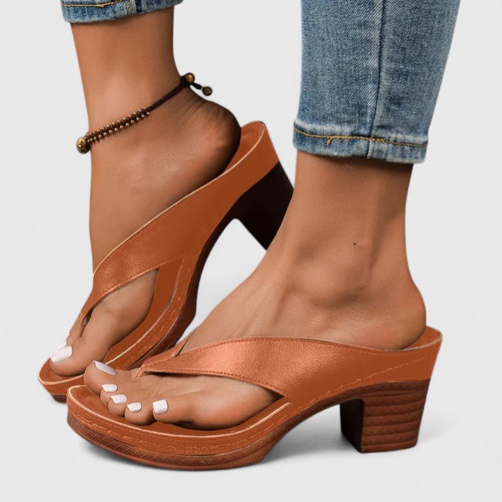 Solvaine | Women's Orthopedic Toe-Loop Strap Heels Detail