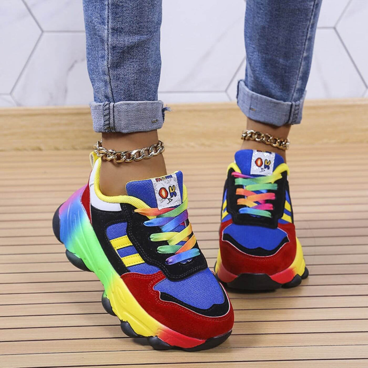 Stella | Women's Vibrant Orthopedic Sneakers Detail
