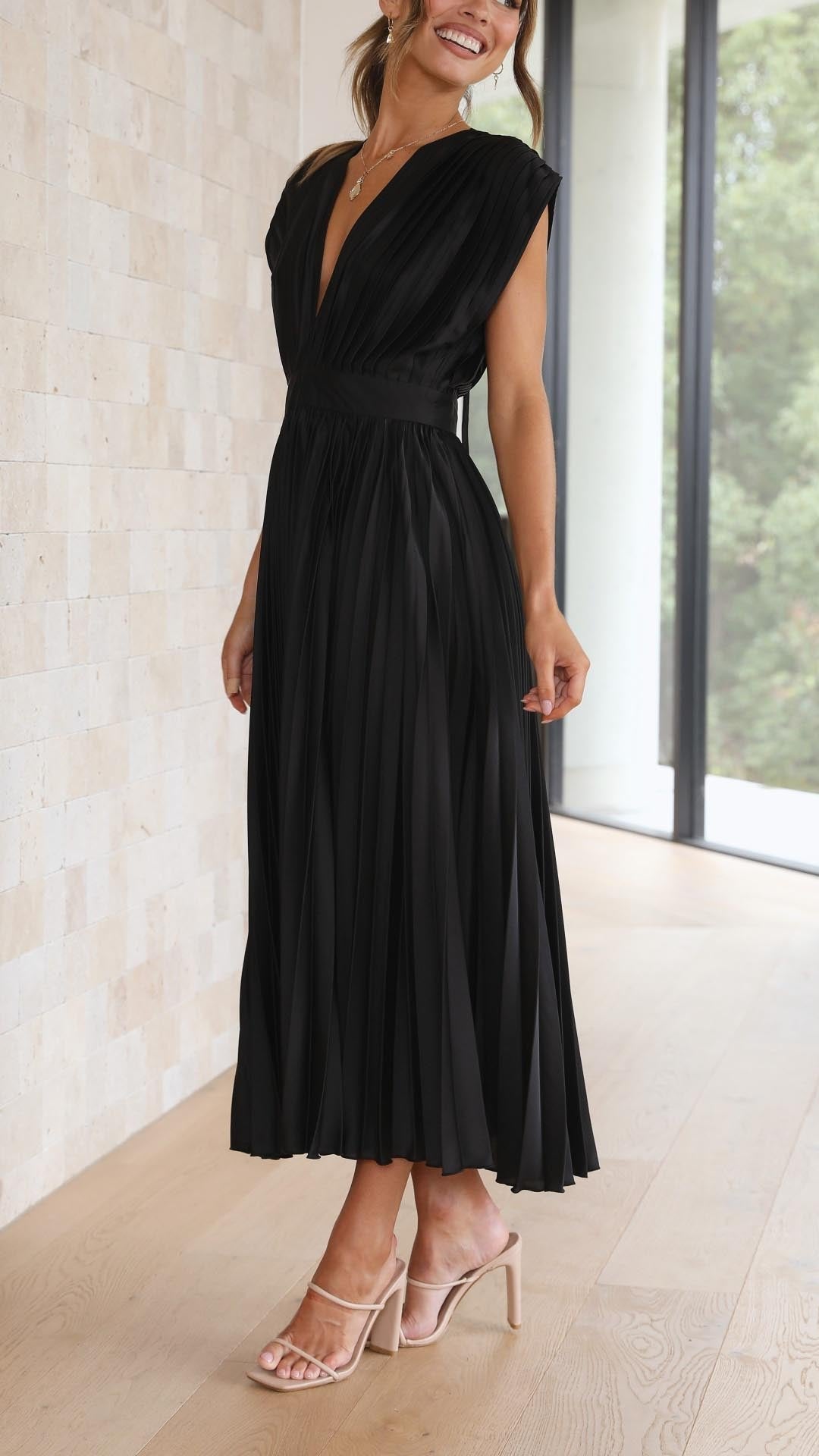 Violet | Women's Elegant Pleated Maxi Dress View 16