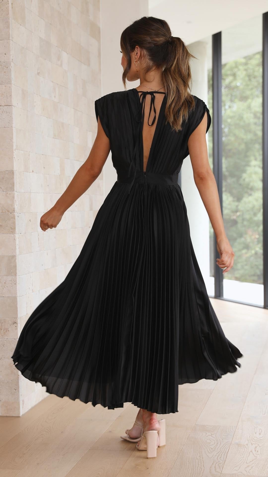Violet | Women's Elegant Pleated Maxi Dress View 19